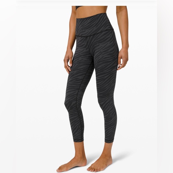 lululemon size 2 in great condition - Picture 2 of 2